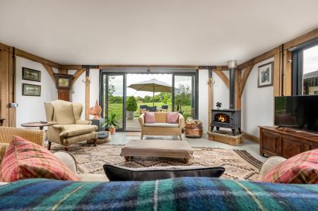 2 bedroom Barn for sale in Low Farm Drive, Folkingham, NG34