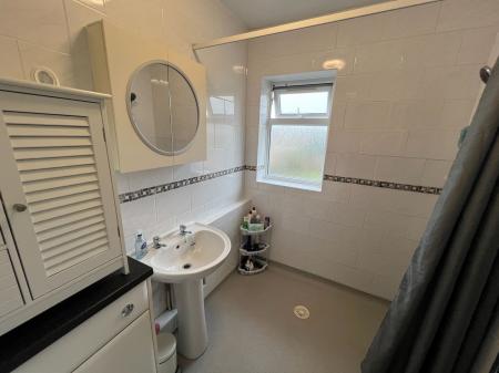 2 bedroom Detached bungalow to let in High Meadow, Grantham, NG31