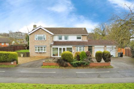5 bedroom Detached house for sale in Harlaxton Road, Grantham, NG31