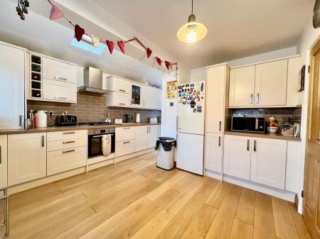 3 bedroom Detached house for sale in Baysdale Grove, Grantham, NG31