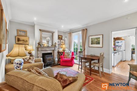 4 bedroom Terraced House for sale in North Parade, Grantham, NG31