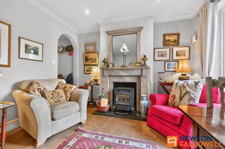 4 bedroom Terraced House for sale in North Parade, Grantham, NG31