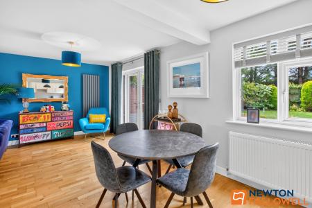 4 bedroom Detached house for sale in Park Road, Allington, NG32