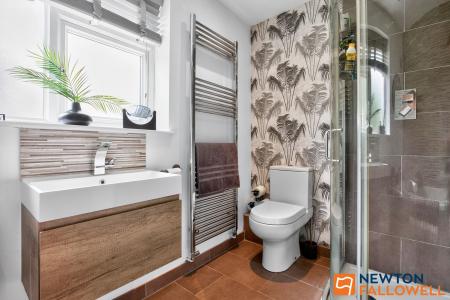 4 bedroom Detached house for sale in Park Road, Allington, NG32