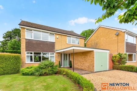 4 bedroom Detached house for sale in Park Road, Allington, NG32