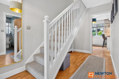 4 bedroom Detached house for sale in Park Road, Allington, NG32