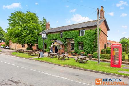 4 bedroom Detached house for sale in Park Road, Allington, NG32