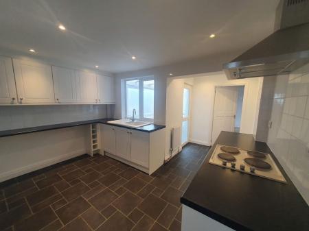 2 bedroom End of terrace house to let in 11 Lavender Cottages, Gelston, Grantham, NG32 2AE