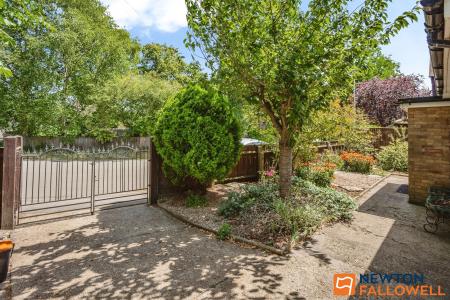 3 bedroom Detached house for sale in Welby Gardens, Grantham, NG31