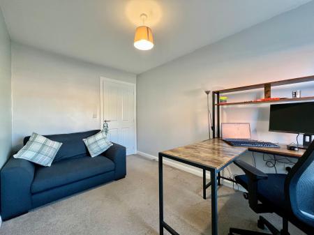 2 bedroom Flat for sale in Wilks Road, Grantham, NG31