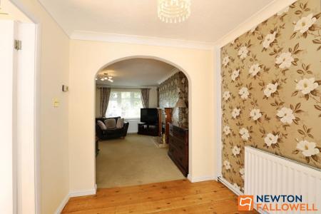3 bedroom Semi-detached house for sale in Winchester Road, Grantham, NG31