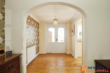 3 bedroom Semi-detached house for sale in Winchester Road, Grantham, NG31