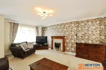 3 bedroom Semi-detached house for sale in Winchester Road, Grantham, NG31