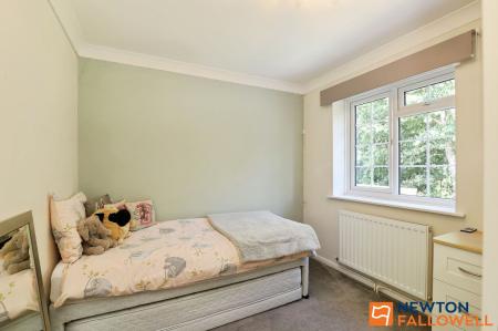 3 bedroom Semi-detached house for sale in Winchester Road, Grantham, NG31