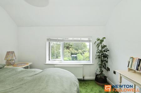 2 bedroom Terraced House for sale in Cowes Road, Grantham, NG31