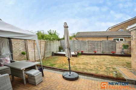 3 bedroom Detached house for sale in Barrowby Gate, Grantham, NG31