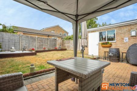 3 bedroom Detached house for sale in Barrowby Gate, Grantham, NG31