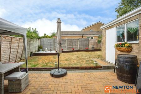 3 bedroom Detached house for sale in Barrowby Gate, Grantham, NG31