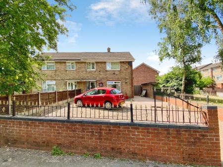Stour Court, Grantham, NG31