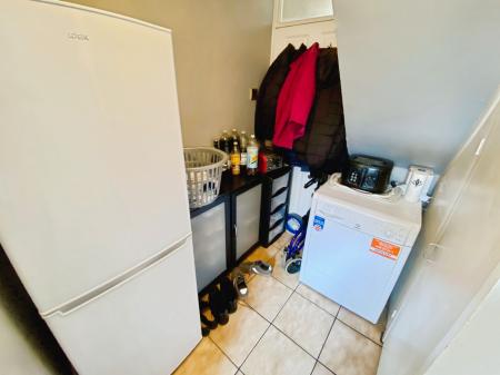 3 bedroom Semi-detached house for sale in Stour Court, Grantham, NG31