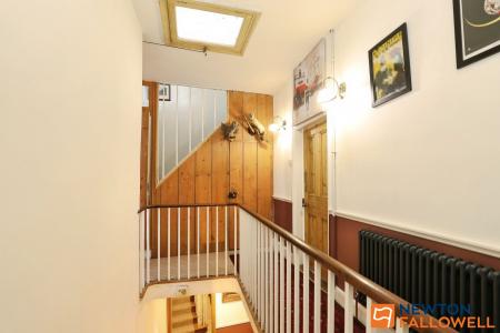 4 bedroom Terraced House for sale in Barrowby Road, Grantham, NG31