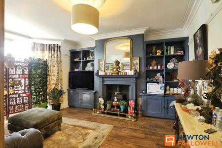 4 bedroom Terraced House for sale in Barrowby Road, Grantham, NG31