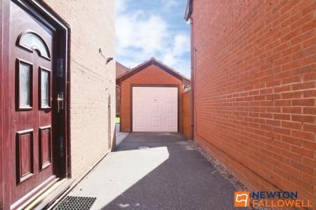 3 bedroom Detached house for sale in Regency Gardens, Grantham, NG31
