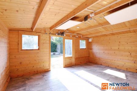 3 bedroom End of terrace house for sale in South Parade, Grantham, NG31