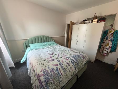 2 bedroom Terraced House for sale in Bridge End Road, Grantham, NG31