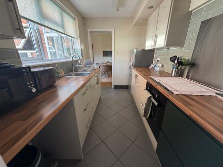 2 bedroom Terraced House for sale in Bridge End Road, Grantham, NG31