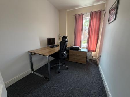 2 bedroom Terraced House for sale in Bridge End Road, Grantham, NG31
