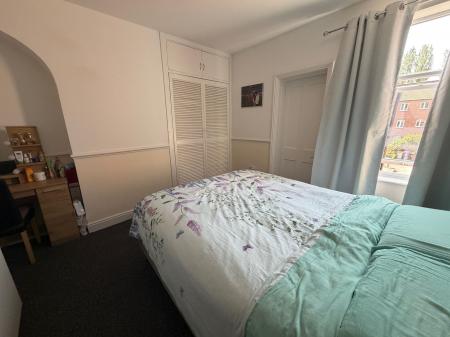 2 bedroom Terraced House for sale in Bridge End Road, Grantham, NG31