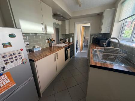 2 bedroom Terraced House for sale in Bridge End Road, Grantham, NG31