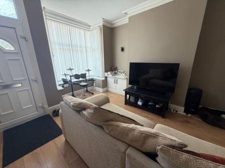 2 bedroom Terraced House for sale in Bridge End Road, Grantham, NG31