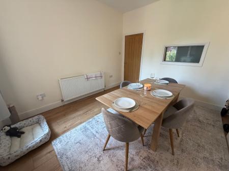 2 bedroom Terraced House for sale in Bridge End Road, Grantham, NG31