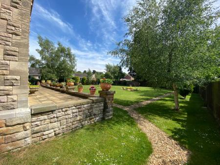 3 bedroom Flat for sale in SOLD BY NEWTON FALLOWELL - Norman Leys, Beacon Lane