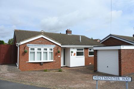 3 bedroom Detached bungalow for sale in Chelmsford Drive, Grantham, NG31