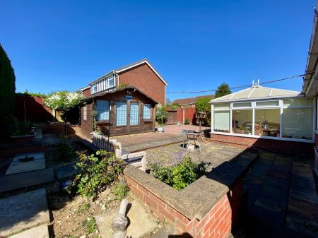 3 bedroom Detached bungalow for sale in Chelmsford Drive, Grantham, NG31