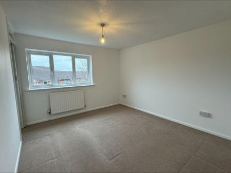 2 bedroom End of terrace house to let in Hazelwood Drive, Gonerby Hill Foot, NG31