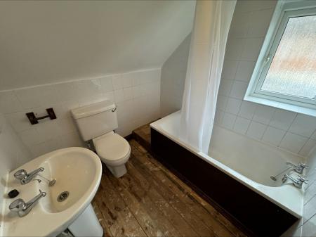 2 bedroom End of terrace house to let in Hazelwood Drive, Gonerby Hill Foot, NG31