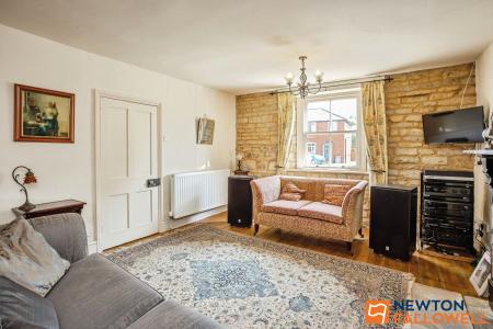 4 bedroom Detached house for sale in Ermine Street, Ancaster, NG32