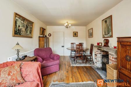 4 bedroom Detached house for sale in Ermine Street, Ancaster, NG32