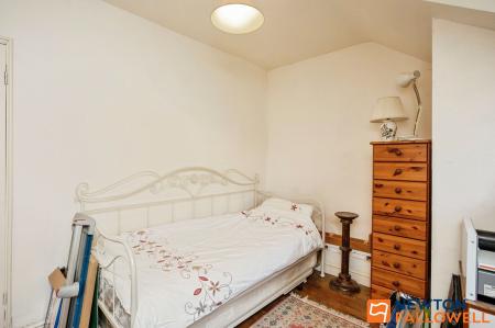 4 bedroom Detached house for sale in Ermine Street, Ancaster, NG32