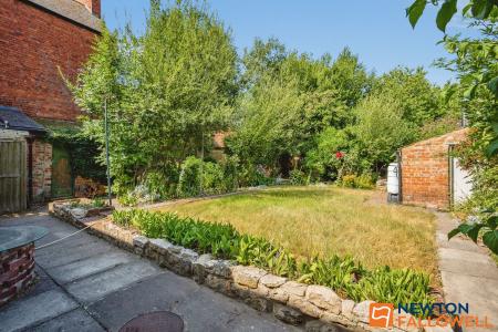 4 bedroom Detached house for sale in Ermine Street, Ancaster, NG32