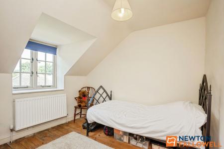 4 bedroom Detached house for sale in Ermine Street, Ancaster, NG32
