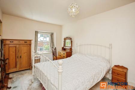 4 bedroom Detached house for sale in Ermine Street, Ancaster, NG32