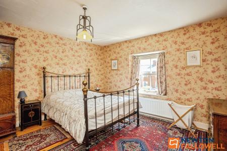 4 bedroom Detached house for sale in Ermine Street, Ancaster, NG32