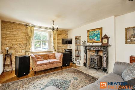 4 bedroom Detached house for sale in Ermine Street, Ancaster, NG32