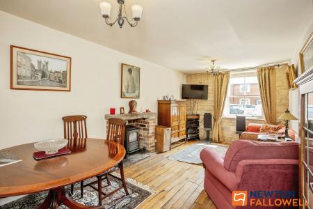 4 bedroom Detached house for sale in Ermine Street, Ancaster, NG32