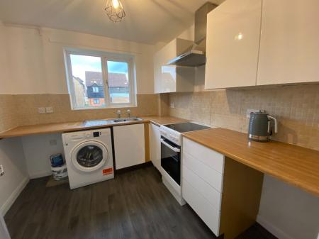 2 bedroom Flat to let in Albert Street, Grantham, NG31